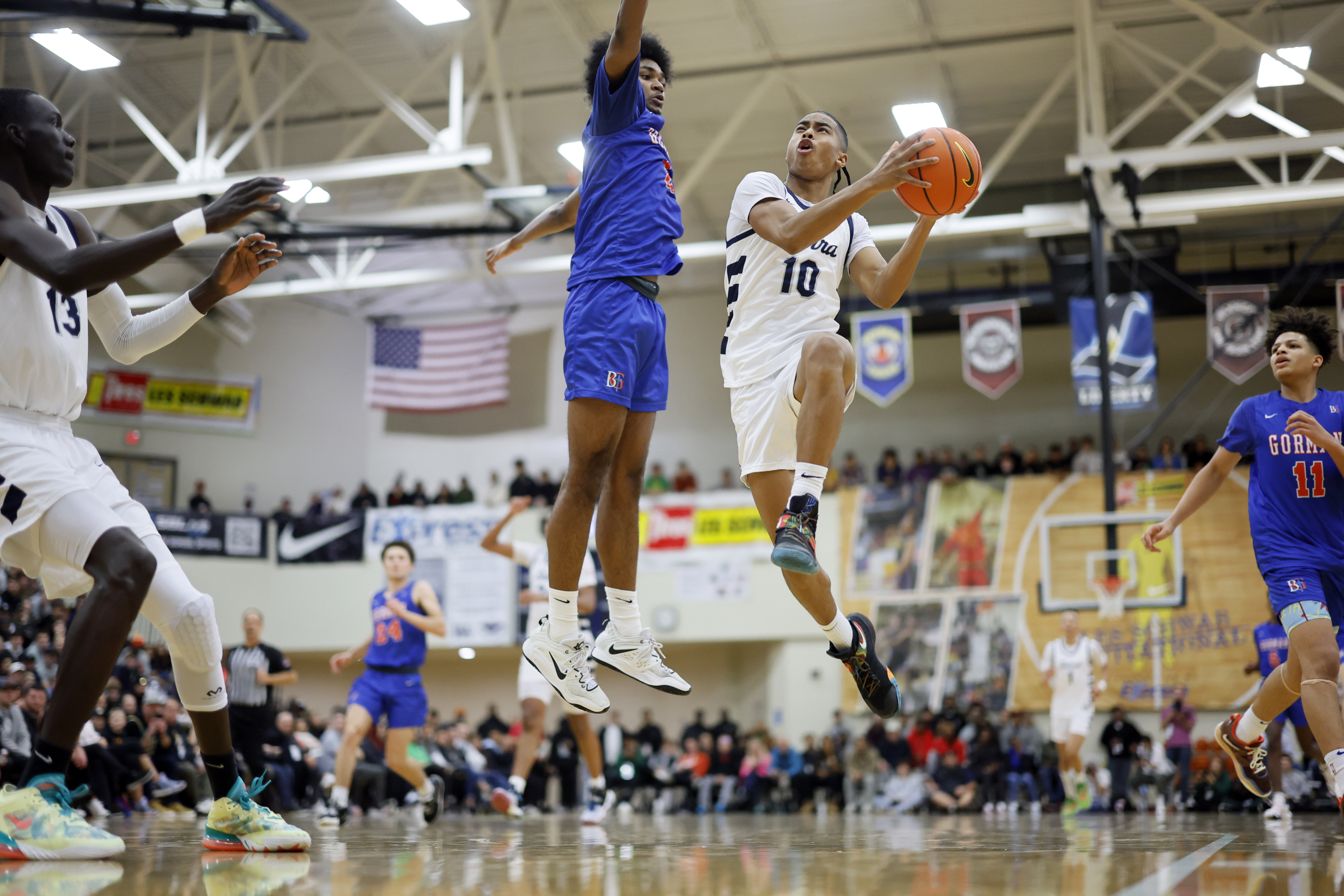 Sierra Canyon Bishop Gorman Les Schwab Invitational Soobum Im 55